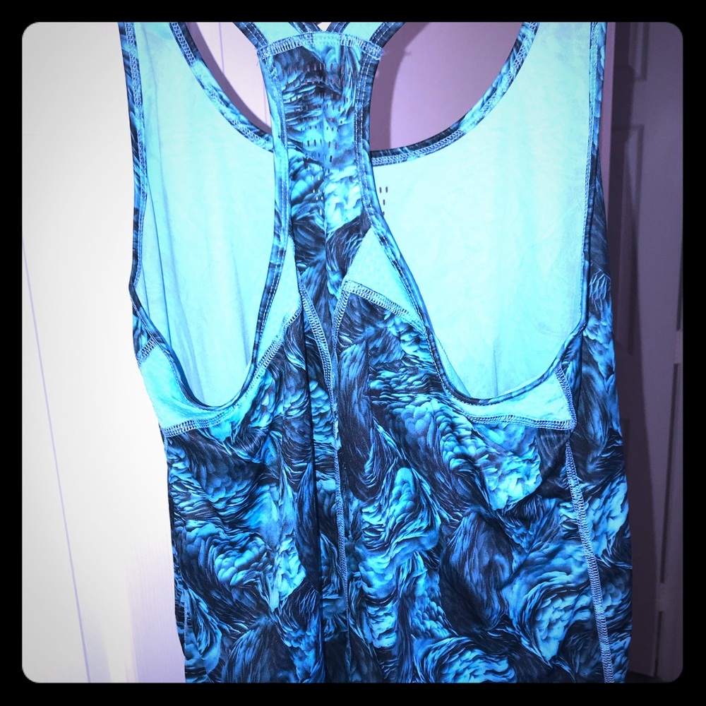 Women’s Teal Workout Top